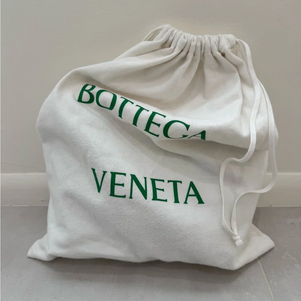 Bottega Veneta Borba Intreccio Napa: Grass green/ gold - Picture 12 of 13